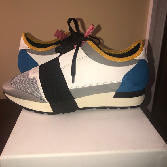 Balenciaga Race Runner Sneaker - Picture 6 of 8